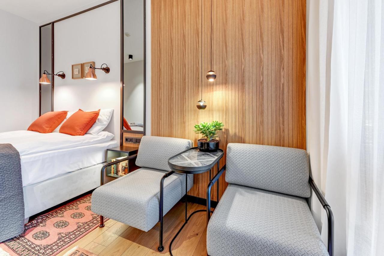 Apartment Dom & House - Granaria *